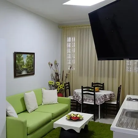 Apartamento Shoshi *