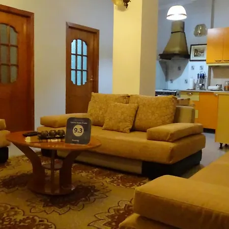 Appartement Shoshi *