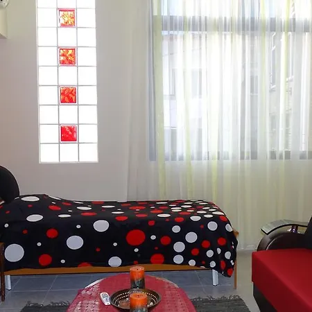 Shoshi Apartment *